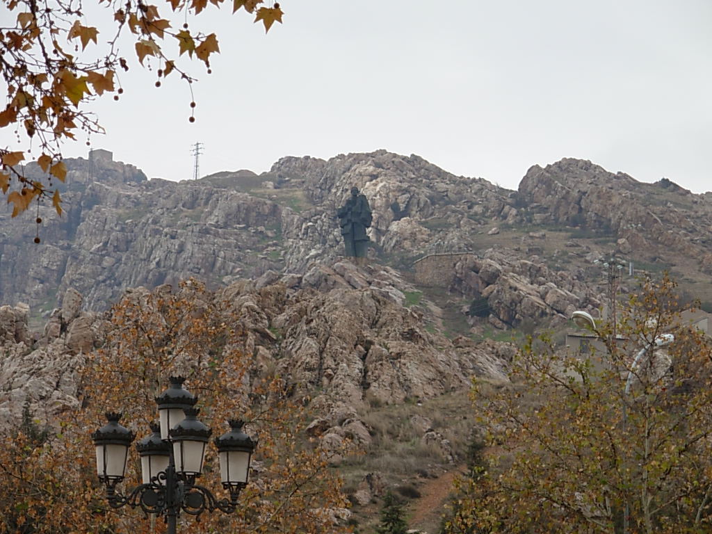 "El Minero" (monumento al minero a la entrada norte de la ciudad, desde donde se han hecho algunas fotos)