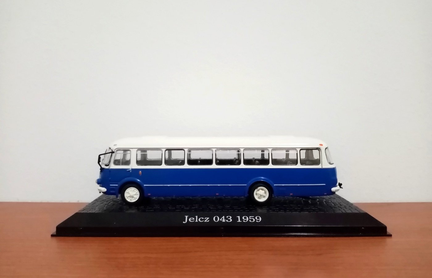 205.jpg